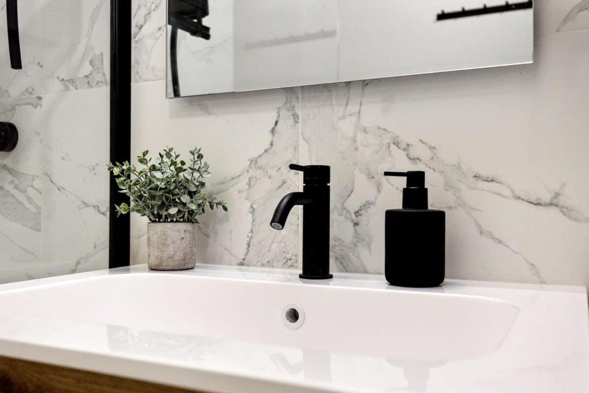 Fantastic And Centrally Located Apartment Ostende Kültér fotó